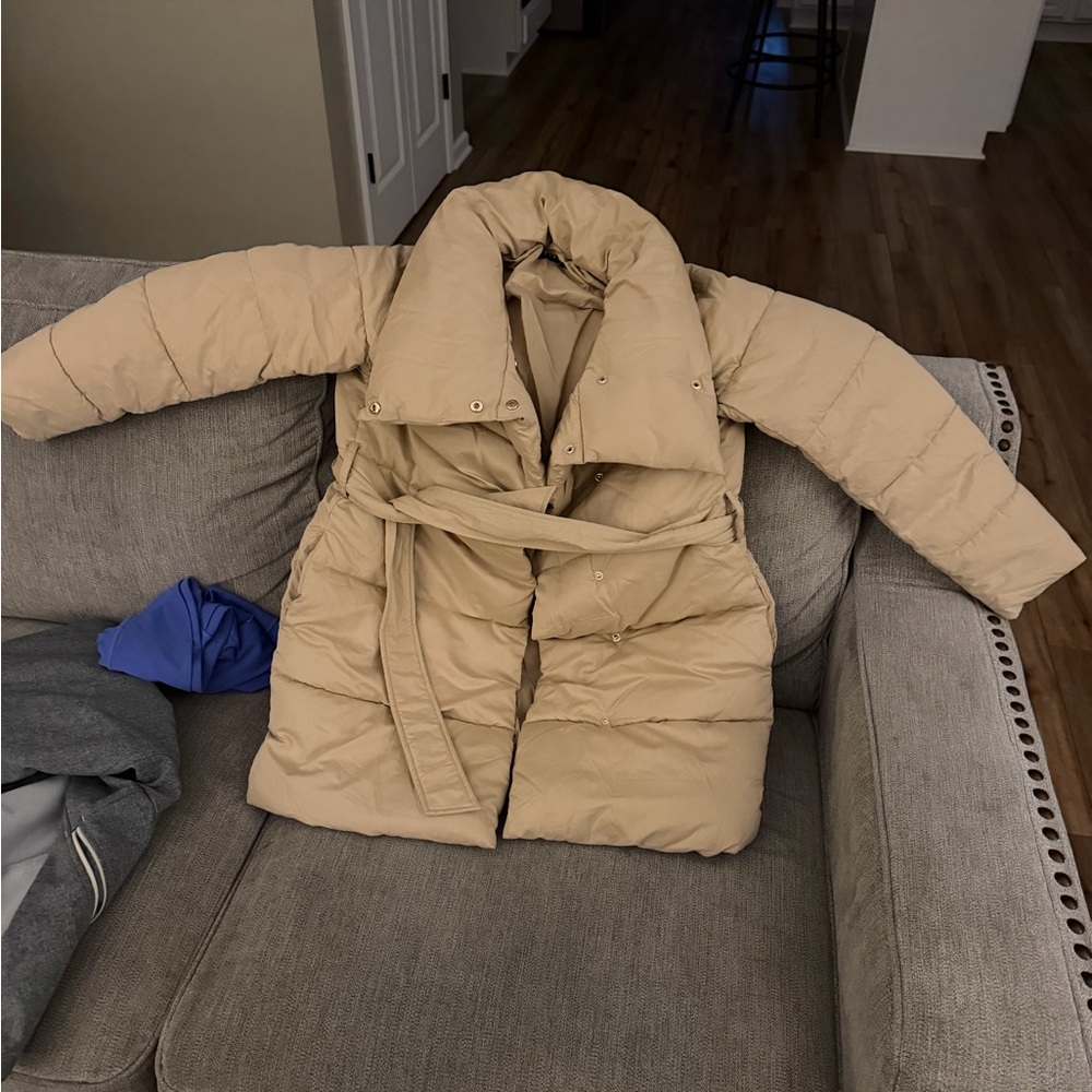 Sisley Beige Puffer Coat